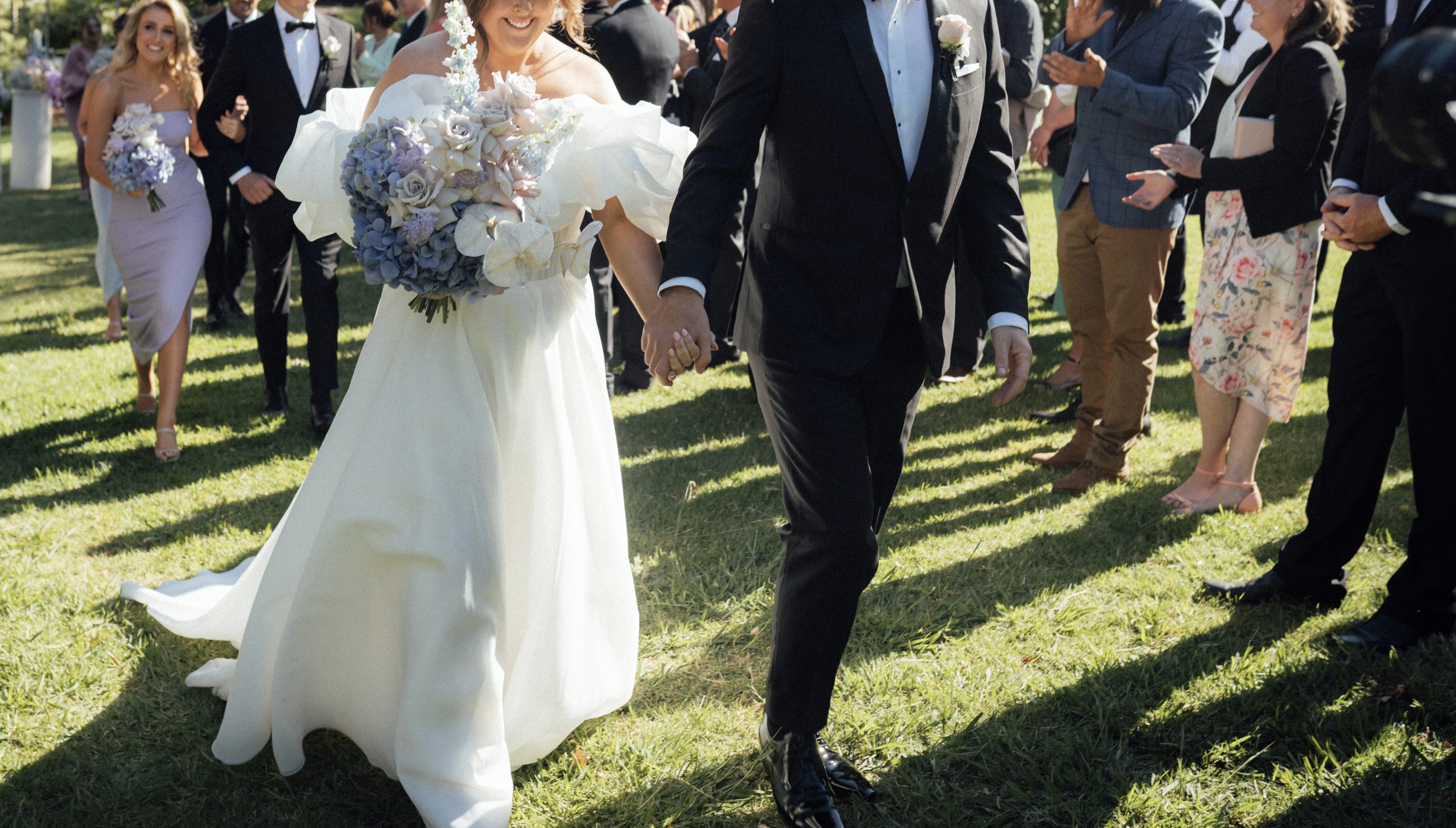 CUSTOM WEDDING BOUQUET DESIGN - Image 3