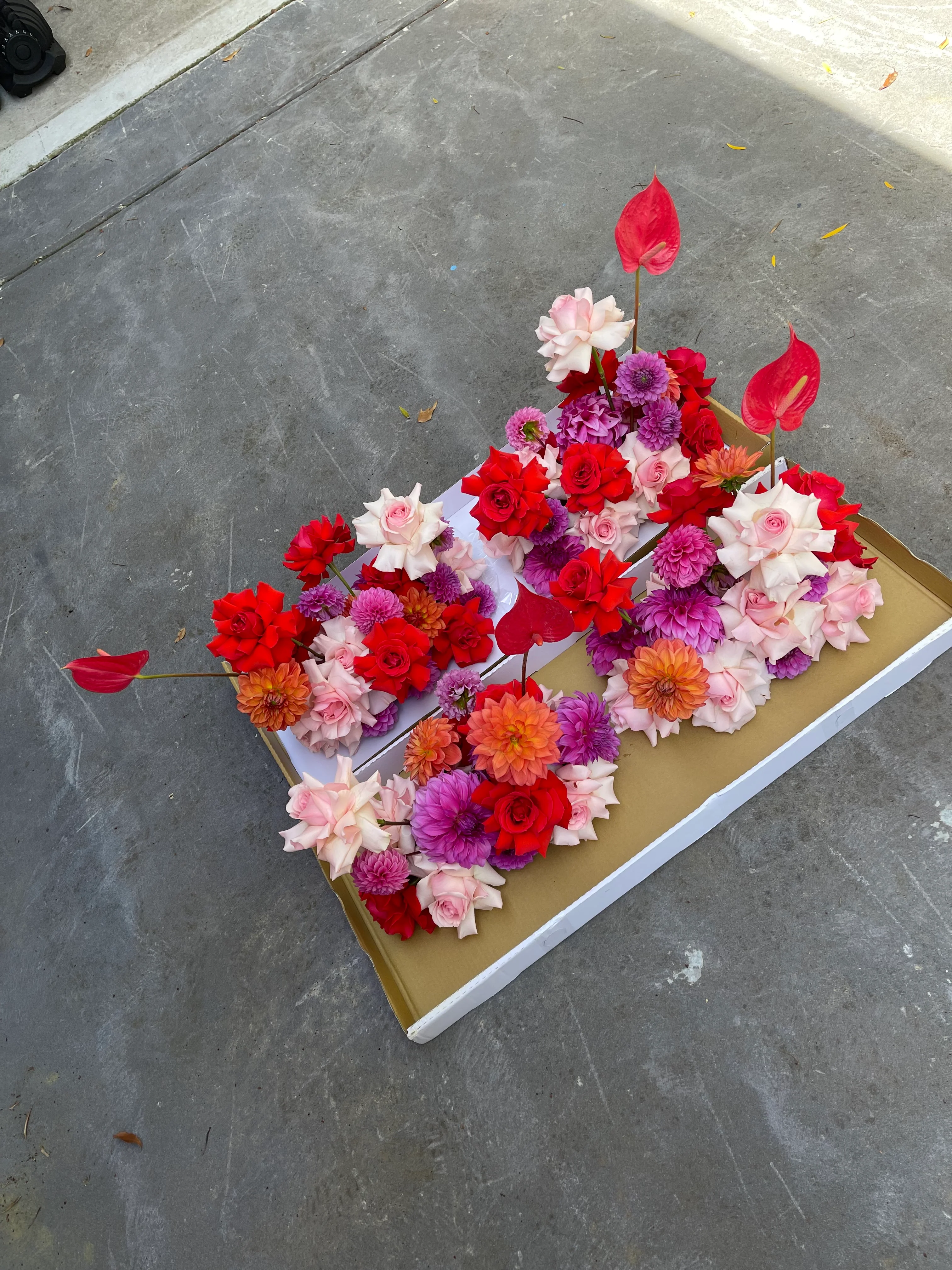 CUSTOM TABLE CENTREPIECE - Image 3